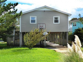 Waterfront With 3 Bedrooms, Private Boat Dock, and Community Pool